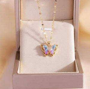 Crystal Butterfly Necklace
Zircon Fancy Lip Chain Bow Gold Plated (Multi)